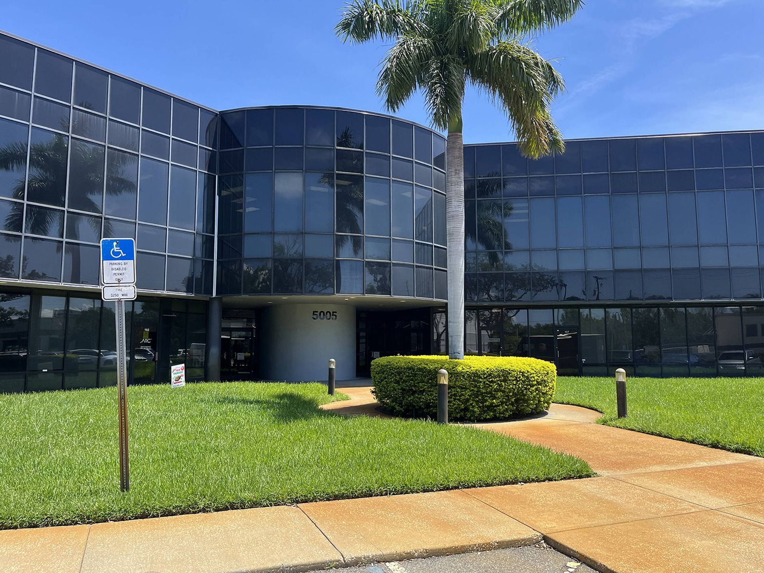Laurel Center